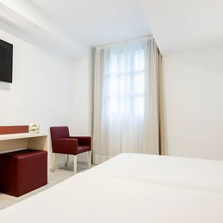 Hotel Ilunion Hacienda De 4*